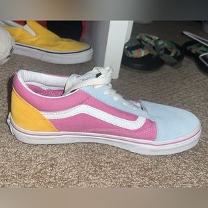 MULTI COLOR YACHT CLUB VANS